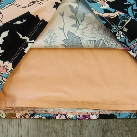 Guess Floral Off-Shoulder Dress - Multicolor sz Large - Picture 4 of 6